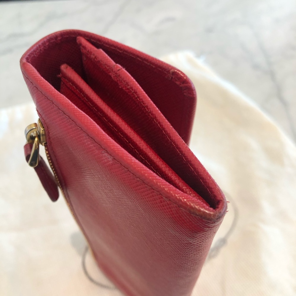 Authentic - Prada Wallet - Picture 9 of 12